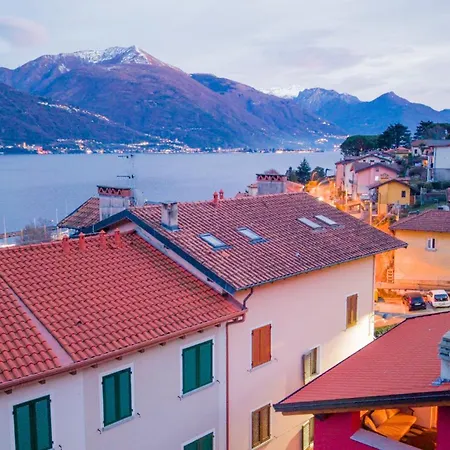 Villa Rossa - 2 Steps From The Lake Pianello Del Lario